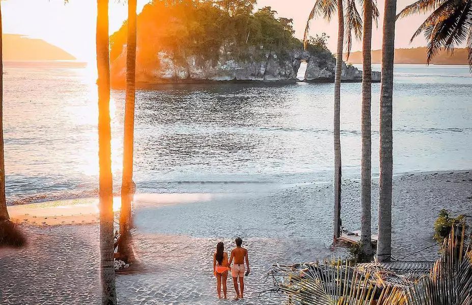 Crystal Beach - Nusa Penida Travel Guide
