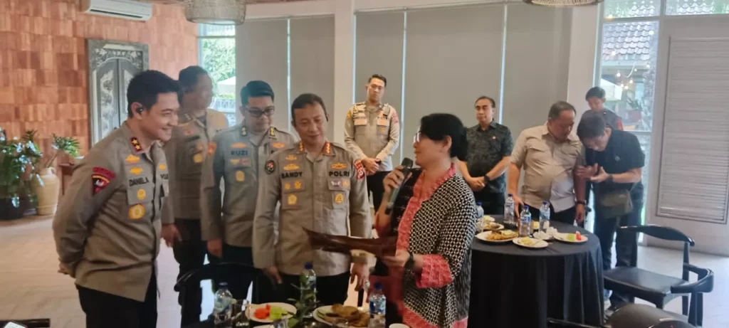 Beyond the Beaches: How the Bali Journalists Coalition is Guarding Your Right to Know 62 Bali press freedom