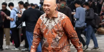 Indonesia's Minister of Transportation, Dudy Purwagandhi,
