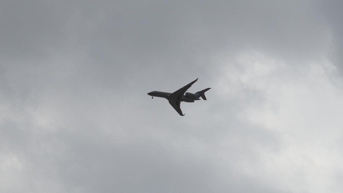 Six Aircraft Held in Holding Patterns as Torrential Rain Disrupts Bali's Ngurah Rai Airport 38 Illustration of an airplane. (Photo: Getty Images/iStockphoto/)