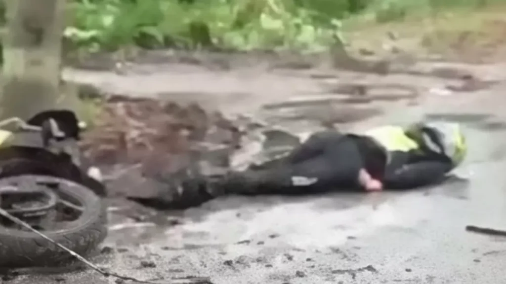 High-Speed Crash on Flores Road Leaves Russian Expatriate Seriously Injured