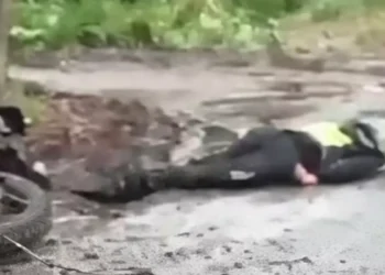 High-Speed Crash on Flores Road Leaves Russian Expatriate Seriously Injured