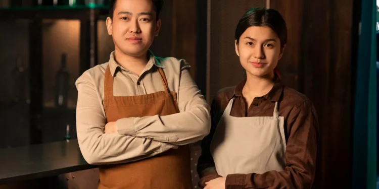 Waiters in Bali - Bali's Minimum Wage Set to Rise 7.04% for 2026