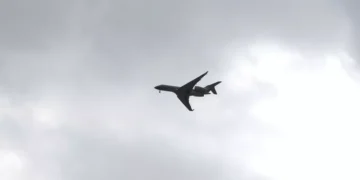 Heavy Rains Disrupt Bali Air Traffic, Forcing Flight Diversions From Ngurah Rai Airport