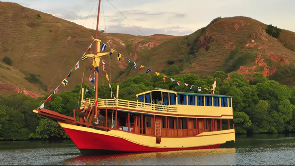 Kapal Naas Putri Sakinah yang membawa Pelatih Valencia dan keluarga, tenggelam 26 Desember 2025