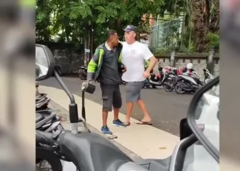 Australian Tourist Caught in Heated Dispute With Bali Driver Over a Hat