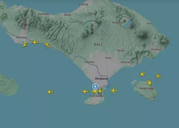 Six Aircraft Held in Holding Patterns as Torrential Rain Disrupts Bali's Ngurah Rai Airport (Flight Radar )