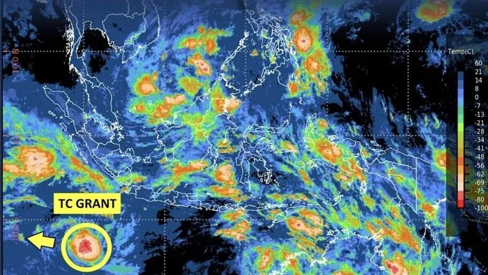 Tropical Cyclone Grant Forms in Indian Ocean, Prompts Caution for Southern Indonesian Waters 38 Tropical Cyclone Grant Forms in Indian Ocean, Prompts Caution for Southern Indonesian Waters