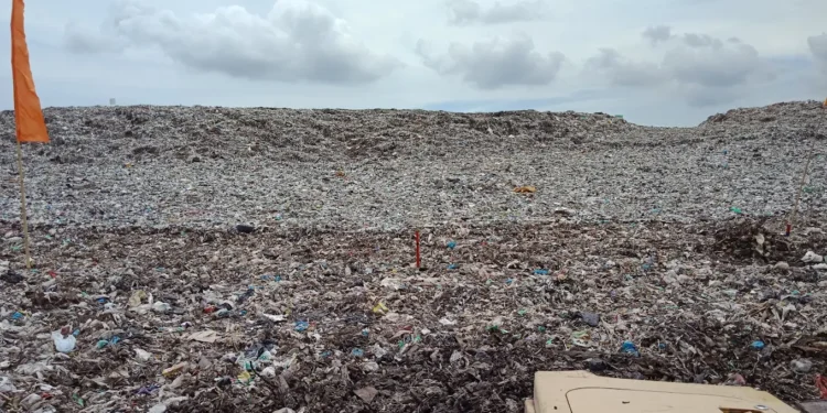 Tempat Pembuangan sampah akhir Suwung Bali Yang akan di tutup 23 Desember 2025 oleh Gubernur Bali