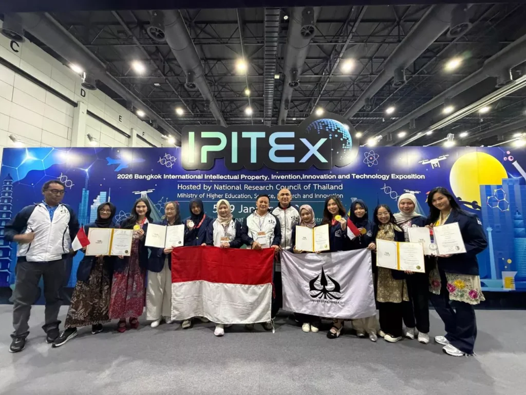 Indonesian Students Triumph at Prestigious Thailand Tech Expo with AI and IoT Innovations 38 Trisakti University's IoT Team Wins 3 Gold Medals at Thailand's International Innovation Competition