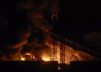 A fire at the Fuerte Tiuna military complex, after a series of explosions rocked Caracas, Venezuela, Saturday (January 3, 2026). The United States is said to have launched a ground offensive in Venezuela.