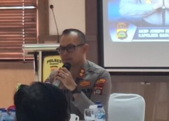 Badung Police Chief AKBP Joseph Edward Purba during a meeting with the media recently.