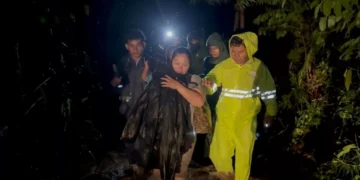 Several residents were evacuated due to flooding in Nusa Penida District, Klungkung, Bali, Wednesday (January 21, 2026). (Photo: Nusa Penida Police)