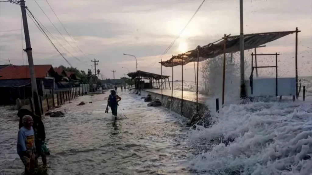 Bali’s Southern Coast Faces Tidal Flood Risk as Rare Lunar Alignment Approaches 1 Foto Banjir ROB