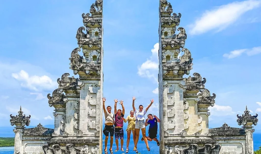 TripAdvisor 2026 Top 10: Bali Beats London, Dubai as World's Best Destination 38 Photo of tourists taking photos at the gate of Lempuyangan Temple, Bali