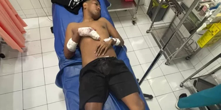 Kristianus Bayu AP Soares, 24, lay weak at Denpasar Army Hospital, Thursday (01/01/2026)