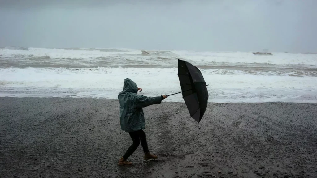 Bali Beach Safety During Rainy Season: 7 Realistic Tips for Travelers & Expats 38 Illustration Photo of Rain on a Beach