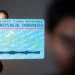 A Guide to Indonesia's Official ID Card for Foreign Permanent Residents 46 Illustration photo of a person holding an Indonesian ID card