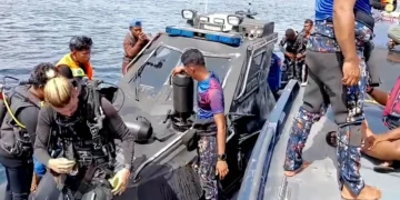 The search for victims of the Putri Sakinah ship on the eighth day in the waters off Labuan Bajo, West Manggarai, East Nusa Tenggara, Friday (January 2, 2025).