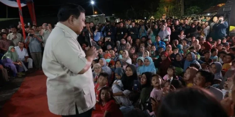 President Prabowo Subianto celebrated New Year's Eve 2026 with displaced residents affected by the disaster in Batu Hula Village, Batang Toru District, South Tapanuli Regency, North Sumatra.