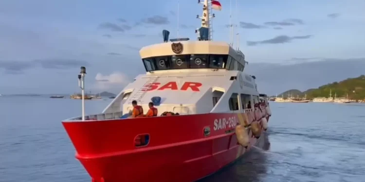 Video: The Komodo Search Grid: How Rescuers Are Scouring the Sea for Valencia Coach's Sons