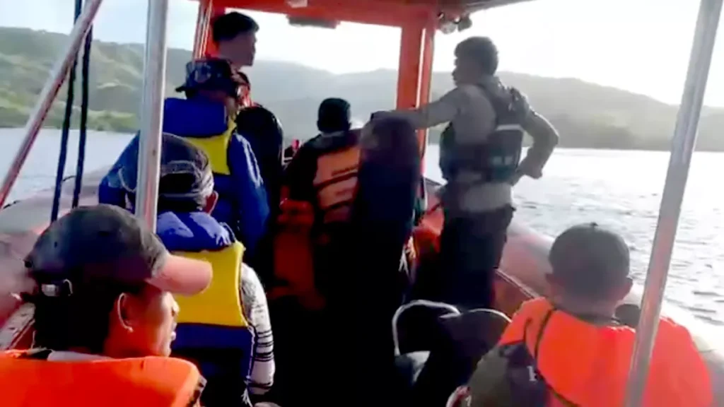 Spanish Mariner at the Site: Uncle Sees Firsthand the Komodo Search for Missing Nephews