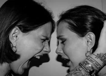 Indonesia's Silent Burden: 28 Million Report Symptoms of Depression and Anxiety, Data Shows 37 Illustration photo of a woman experiencing early symptoms of depression and stress