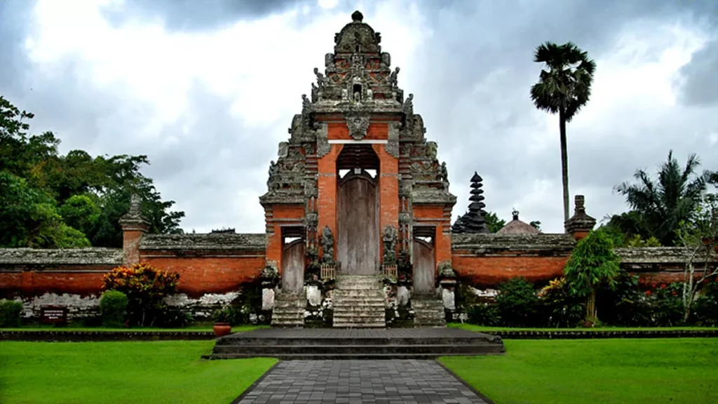 Taman Ayun Temple Bali 2026: Outer Courtyard Ticket Price, Location & Visiting Guide 3 Taman Ayun Temple Bali
