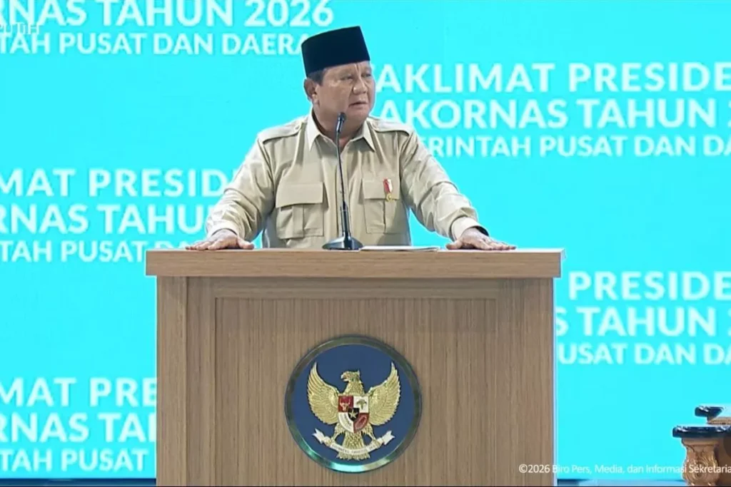 Bali's Reputation at a Crossroads: A Presidential Warning on Trash and Tourism 38 President Prabowo Subianto delivering a briefing at the 2026 National Coordination Meeting (Rakornas) of the Central and Regional Governments at the Sentul International Convention Center (SICC), Bogor Regency, West Java, Monday (February 2, 2026).