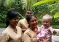 Photo of a toddler from a foreign tourist being carried by hotel staff in Bali (IST)