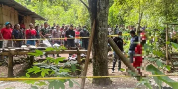 A boy with the initials YBS (10), a fourth-grade elementary school student in Ngada Regency, East Nusa Tenggara (NTT), was found hanged.