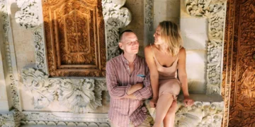 Illustration photo of a tourist couple in Bali (ist)