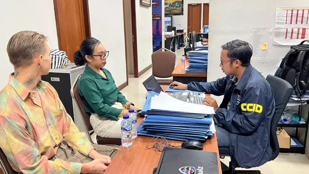 Photo: Luzian Andrin Zgraggen during questioning by Bali Police investigators (IST)