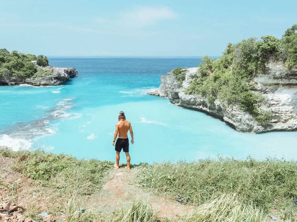 Nusa Ceningan Guide: Best Things to Do on Bali’s Quiet Island Escape 38 Photo Blue Lagoon di Nusa Ceningan — Stunning Views, But Know the Risks (IST)