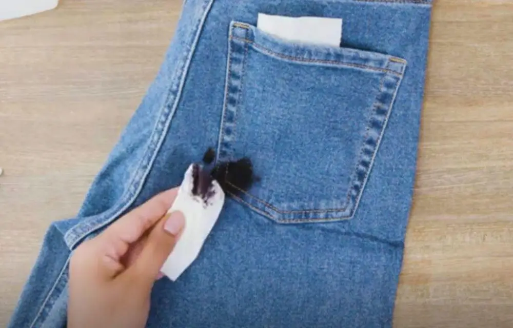 How to Remove Ink Stains from Jeans—A Simple Method That Actually Works (Even in Bali’s Humid Climate) 38 Illustration of how to remove ink stains from jeans. (Thespruce.com)