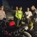 Police have apprehended a motorcycle with a noisy exhaust pipe driven by a Ukrainian national at Cemagi Beach, Badung, Bali. (Photo: Badung Police)