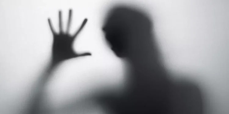 Chinese Tourist Reports Sexual Assault and Phone Theft in Bali’s Pecatu Area, Police Investigate 37 Illustration photo of violence against women (Freepik)