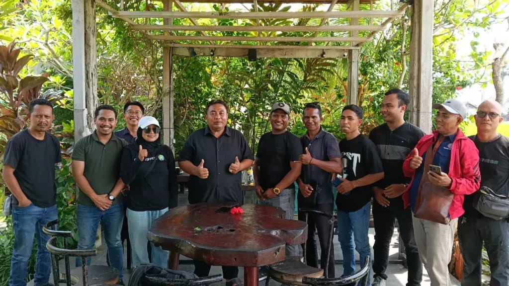 After Bali Drug Raid, Only Three Suspects Named—Where Is the Mastermind? 39
Photo of I Nyoman Parta when he was met and interviewed by Hey Bali in Gianyar
