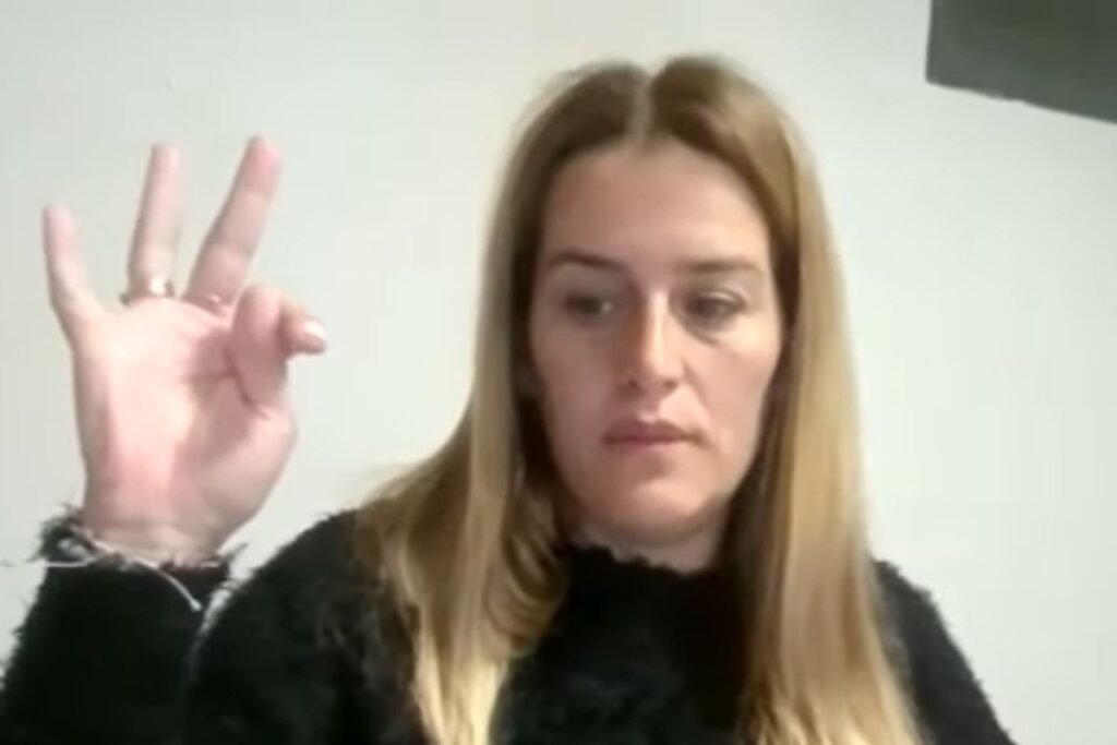 Komodo Boat Tragedy: Survivor Tells Court Vessel Was Not Piloted by Captain Before Sinking 38 Andrea Ortuno, the wife of the late Fernando, coach of Valencia FC, took the oath before testifying at the trial of the KM Putri Sakina ship in Labuan Bajo (March 31, 2026). (DOCUMENTATION FROM LABUAN BAJO PN)