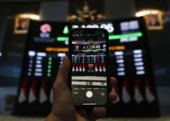 ILLUSTRATION. The Financial Services Authority (OJK) is confident that the Indonesian capital market will not be downgraded to a frontier market by Morgan Stanley Capital International (MSCI). (ANTARA FOTO/ASPRILLA DWI ADHA)