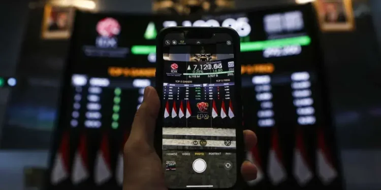 ILLUSTRATION. The Financial Services Authority (OJK) is confident that the Indonesian capital market will not be downgraded to a frontier market by Morgan Stanley Capital International (MSCI). (ANTARA FOTO/ASPRILLA DWI ADHA)