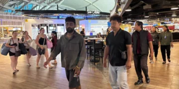 The deportation process for two Indian citizens with the initials R and HD took place on Thursday (April 2, 2026). (Hey Bali)