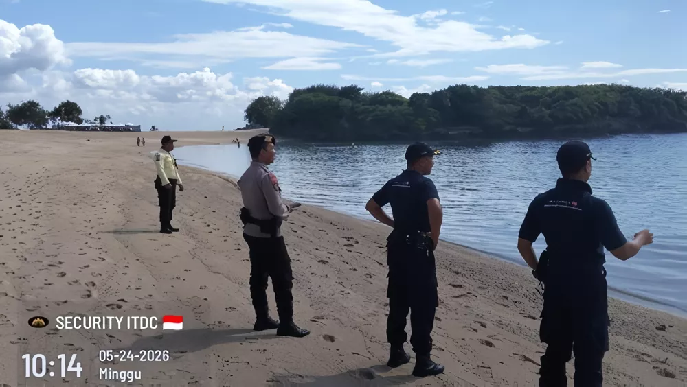 Shark Spotted Off Nusa Dua. Bali Officials Say That's a Good Sign. 38 Officers at The Nusa Dua Beach patrol following a suspected shark sighting in the coastal waters of The Nusa Dua, Badung, Sunday (May 24, 2026). (Photo: ITDC The Nusa Dua)