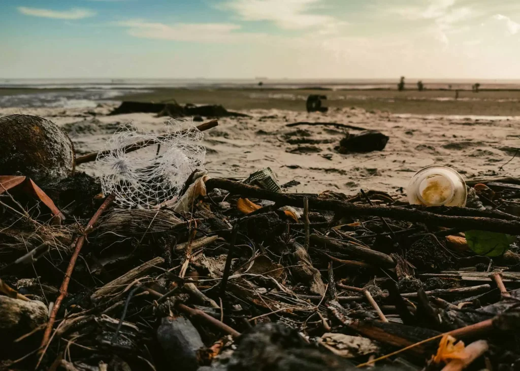 Trash on Bali Beach (Hey Bali)