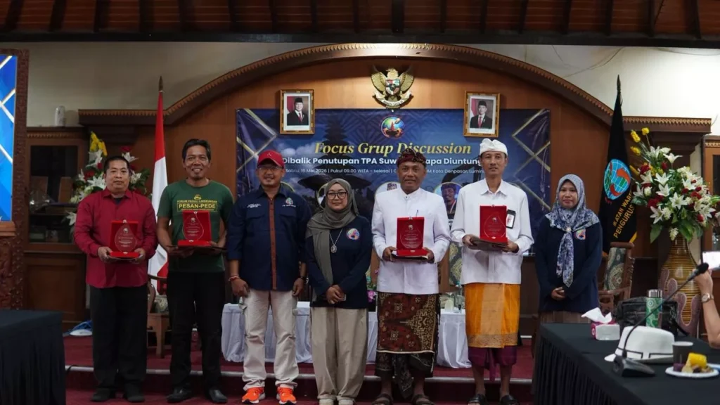 Bali Closed Its Landfill to Save Its Image, But Now Residents Live Amidst Rotting Waste 38 Photo of the panelists and the IWO Chairperson after the FGD event in Denpasar, Bali, on May 16, 2026