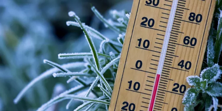 Australia's Winter Is Cooling Bali. The Chilly Nights Could Last Until August. 37 Illustration of cold temperatures. The temperature in Bali feels colder than usual. (canva.com)