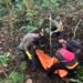 Officers recover a body found in the middle of Sangyang Forest, Banjar Dinas Gunung Sari Umakayu, Jatiluwih Village, Penebel District, Tabanan Regency, Bali, on Sunday (June 25, 2026). (Tabanan Police.)