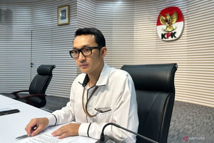 Bali Visa Scandal Deepens: Anti-Corruption Agency Probes $8.7 Million Extortion Scheme at Immigration Offices 38 balipostcom kpk atensi pengadaan 25.644 motor listrik bgn 01 696x464 1