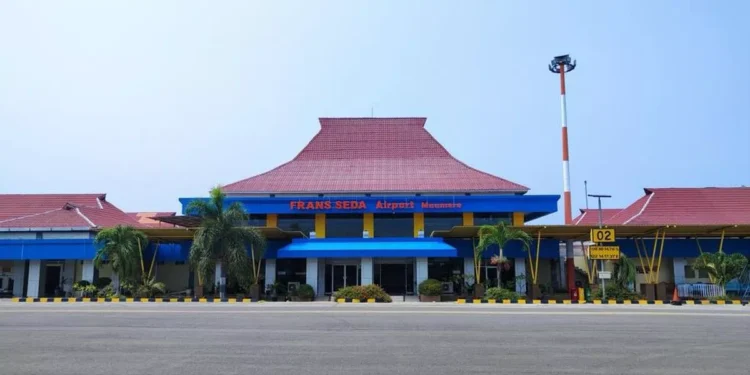Volcanic Ash Disrupts Flights in Eastern Indonesia as Mount Lewotobi Eruption Forces Airport Closure 37 Frans Seda Maumere Airport in Sikka Regency, East Nusa Tenggara. (Photo: Ministry of Transportation Document)