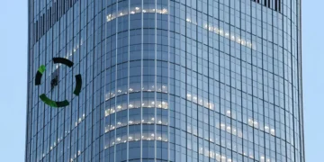 View of the Chinese skyscraper struck by a plane. Photo: REUTERS/Maxim Shemetov